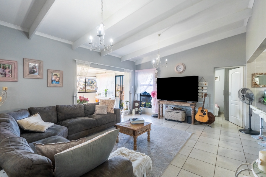 3 Bedroom Property for Sale in Island View Western Cape